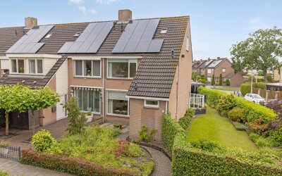 Huis te koop Elzeplein 2