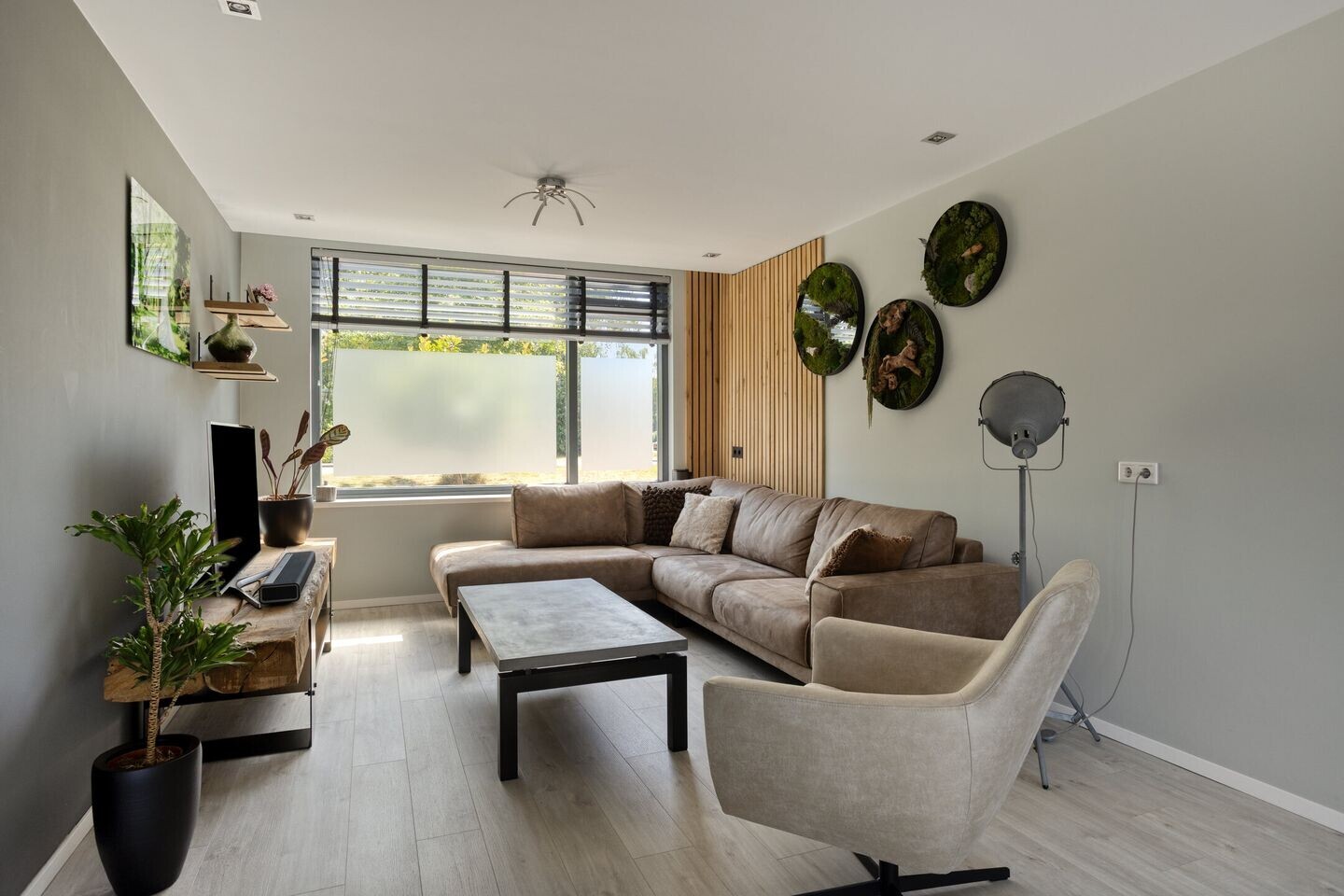 Hoekwoning te koop: Seringenlaan 50, Steenbergen