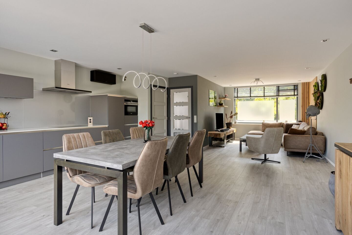 Hoekwoning te koop: Seringenlaan 50, Steenbergen