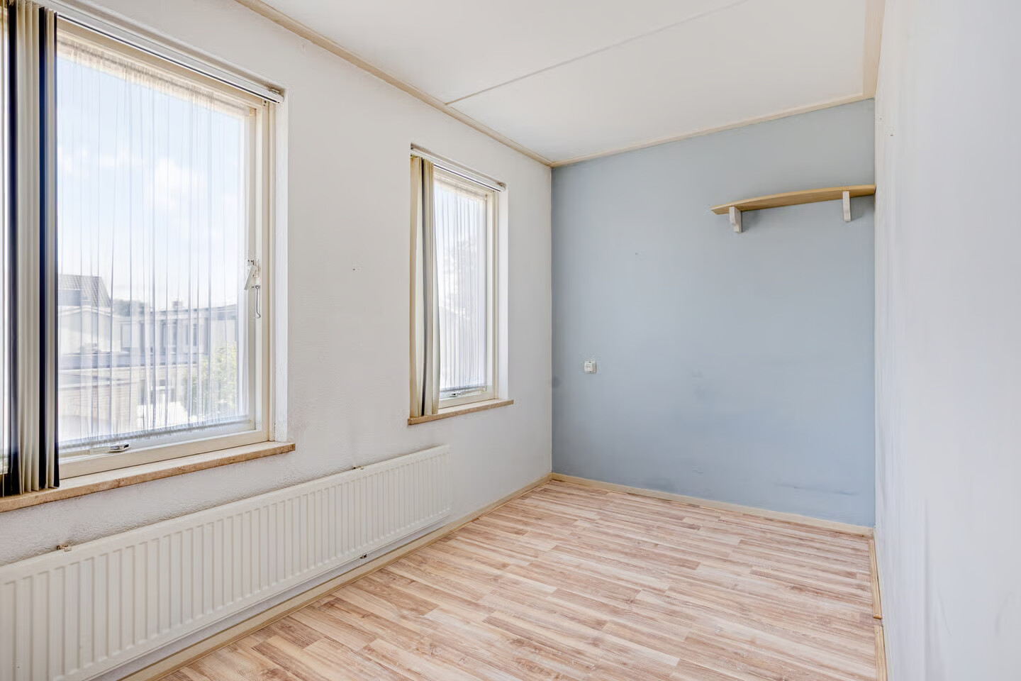 Tussenwoning te koop: Anjerstraat 32, Steenbergen