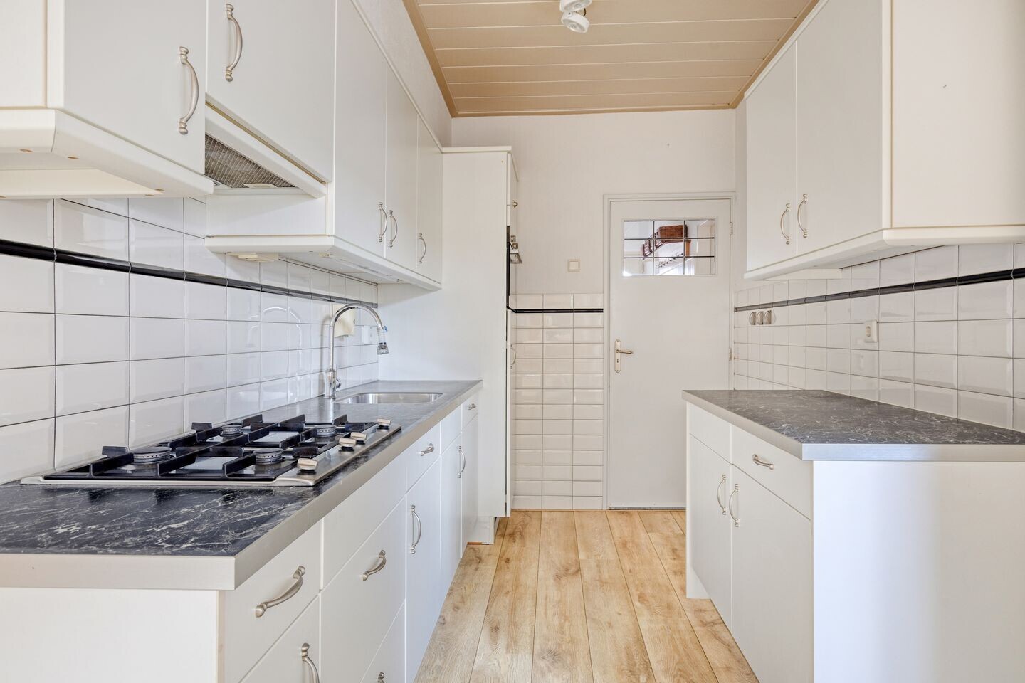 Tussenwoning te koop: Anjerstraat 32, Steenbergen