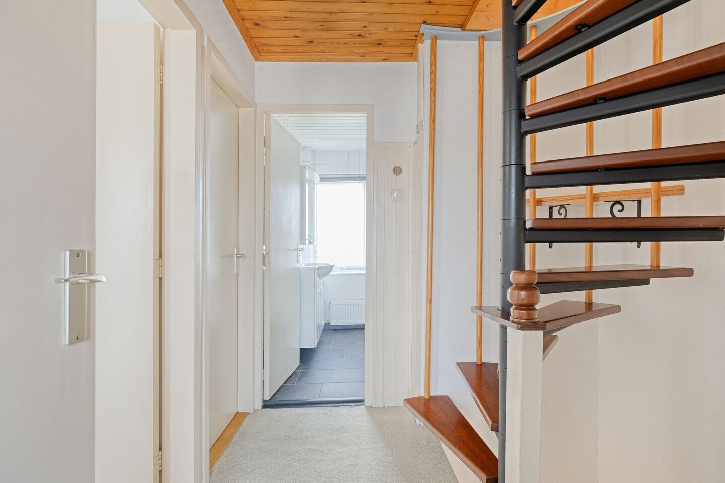 Tussenwoning te koop: Anjerstraat 32, Steenbergen