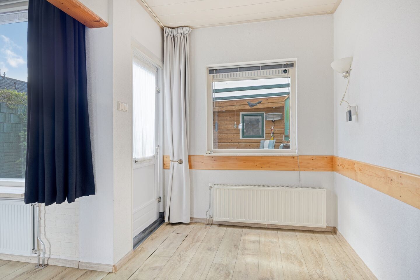 Tussenwoning te koop: Anjerstraat 32, Steenbergen