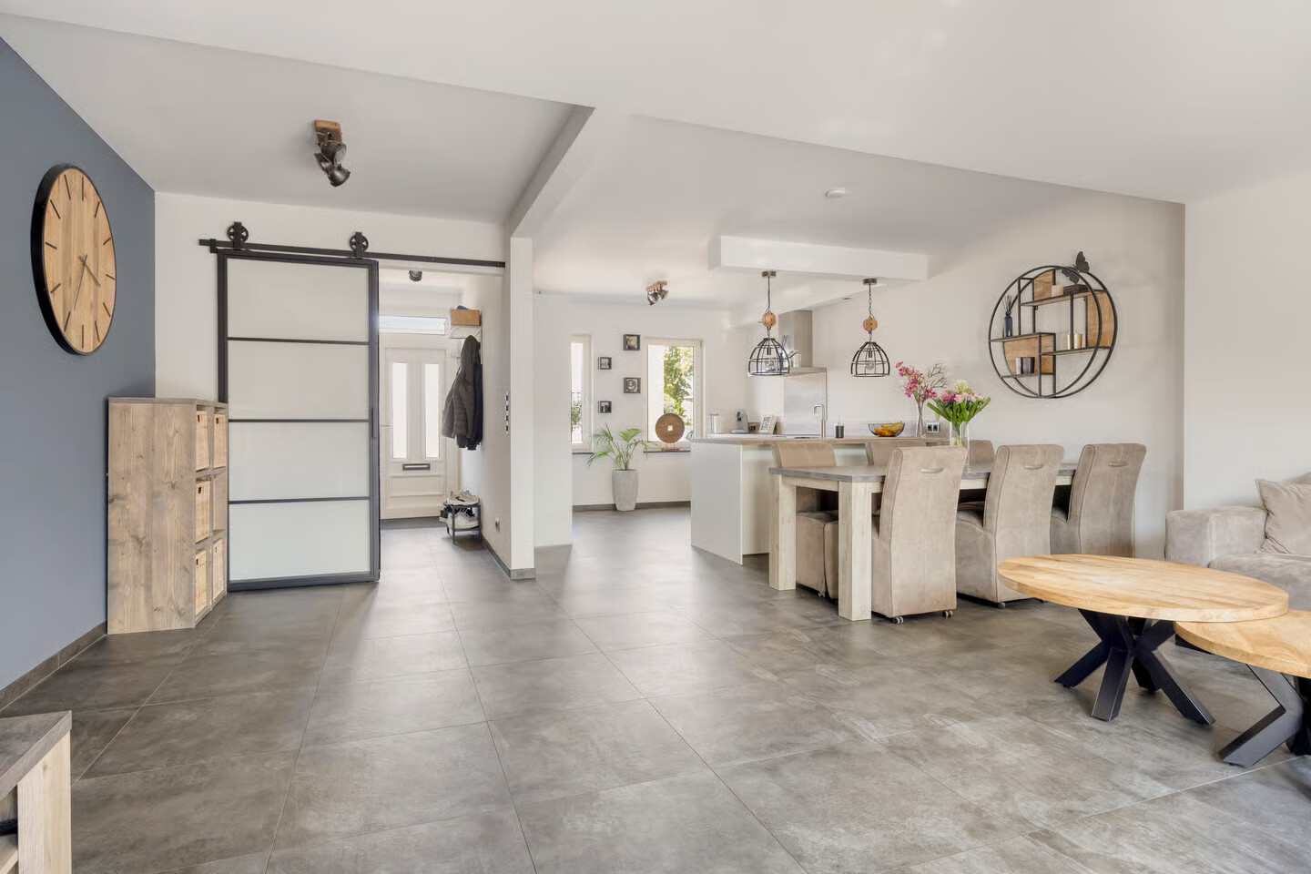 Tussenwoning te koop: Anjerstraat 36, Steenbergen