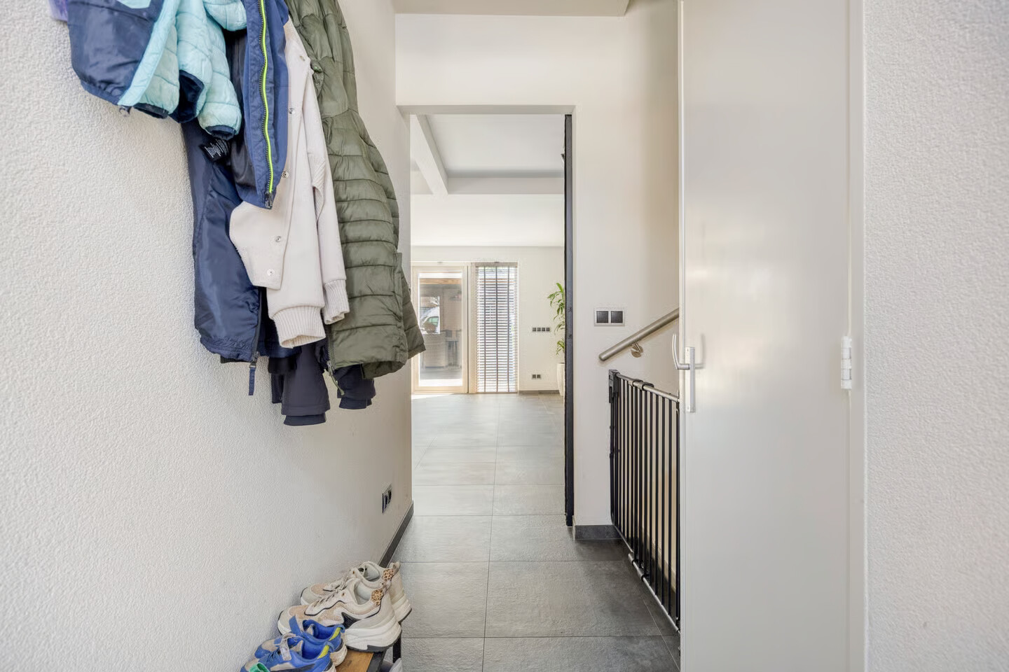 Tussenwoning te koop: Anjerstraat 36, Steenbergen