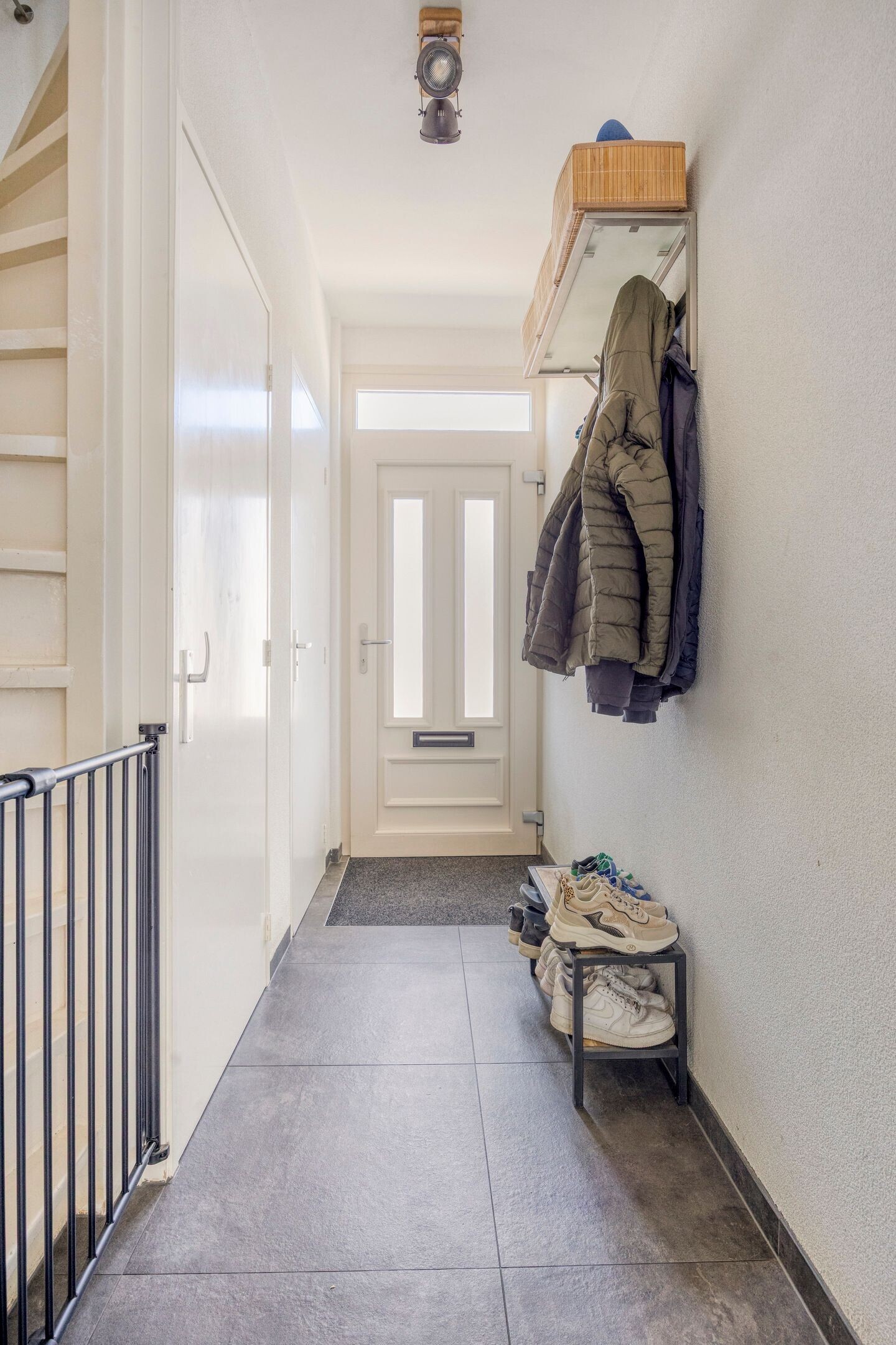 Tussenwoning te koop: Anjerstraat 36, Steenbergen