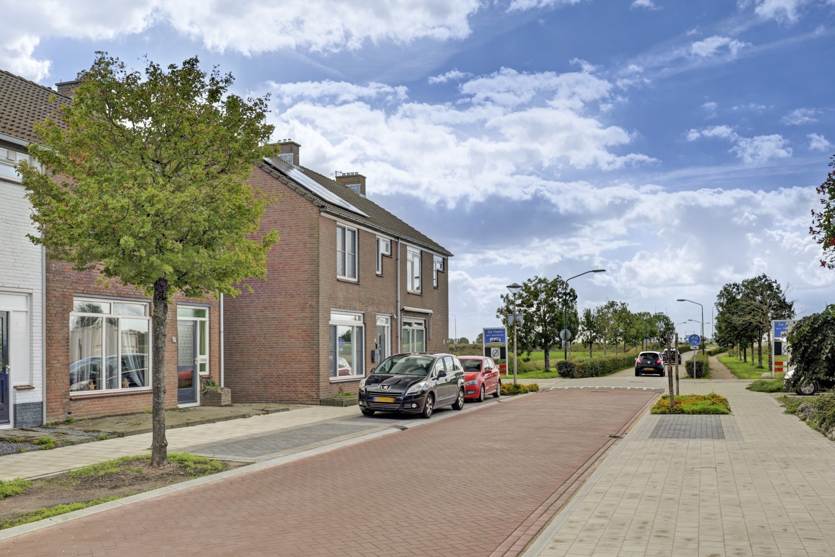 Hoekwoning te koop: Dorpsweg 6, De Heen