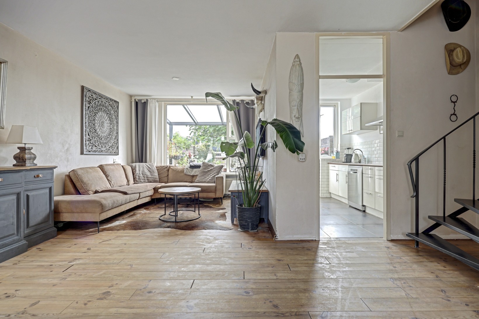Hoekwoning te koop: Dorpsweg 6, De Heen