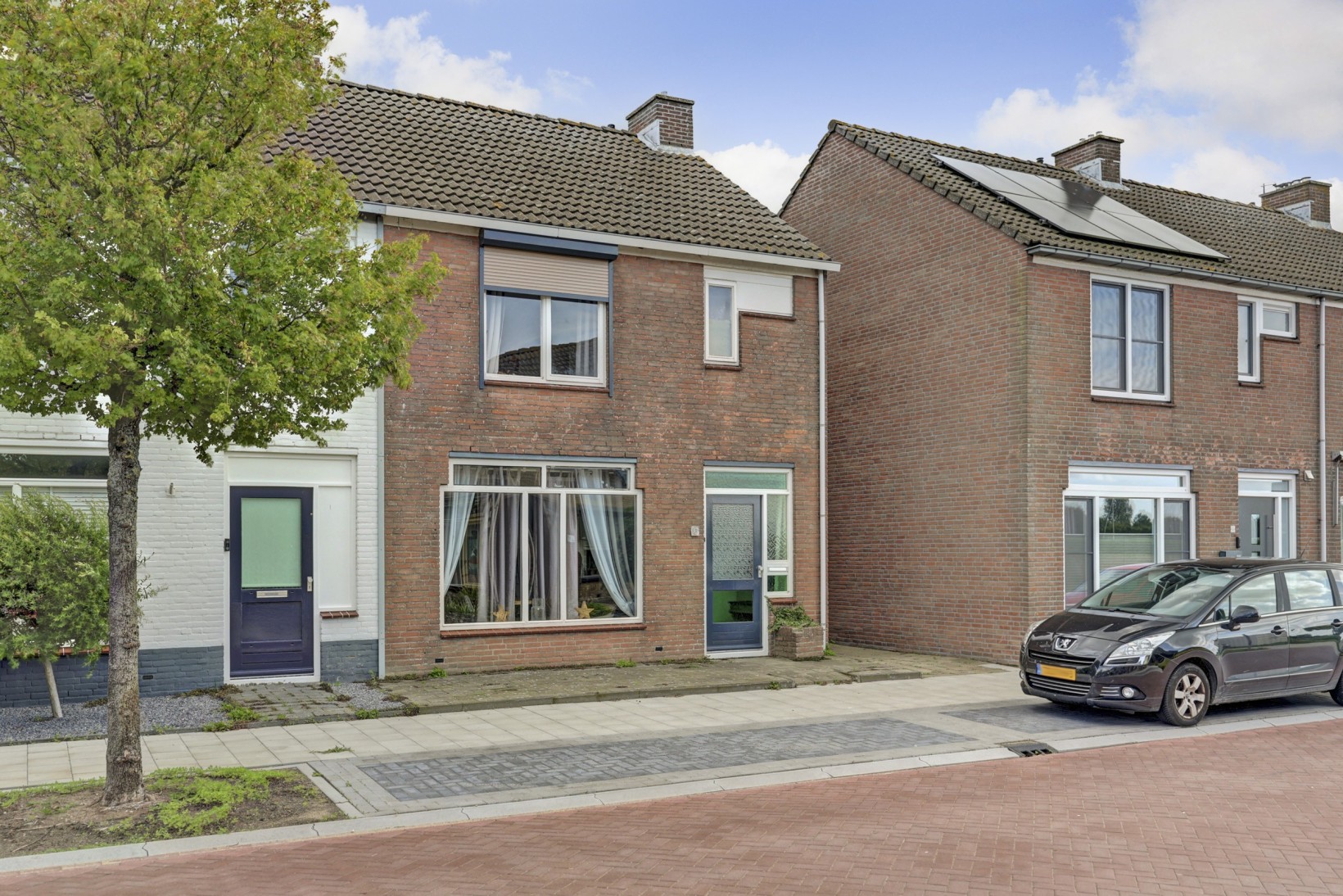 Hoekwoning te koop: Dorpsweg 6, De Heen