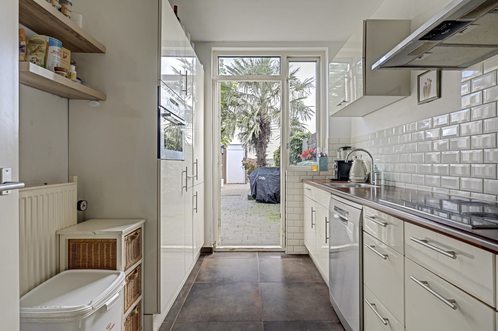 Hoekwoning te koop: Dorpsweg 6, De Heen