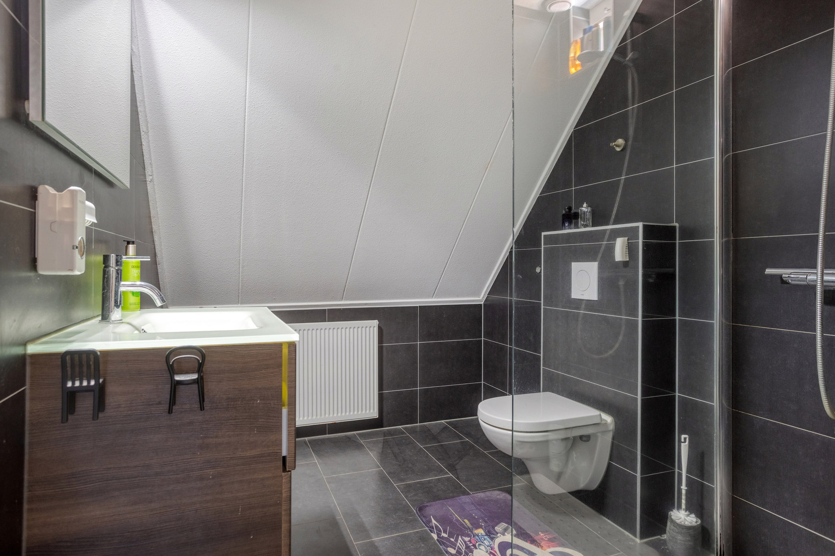Twee-onder-één-kap te koop: nieuwe molenweg 27, Halsteren