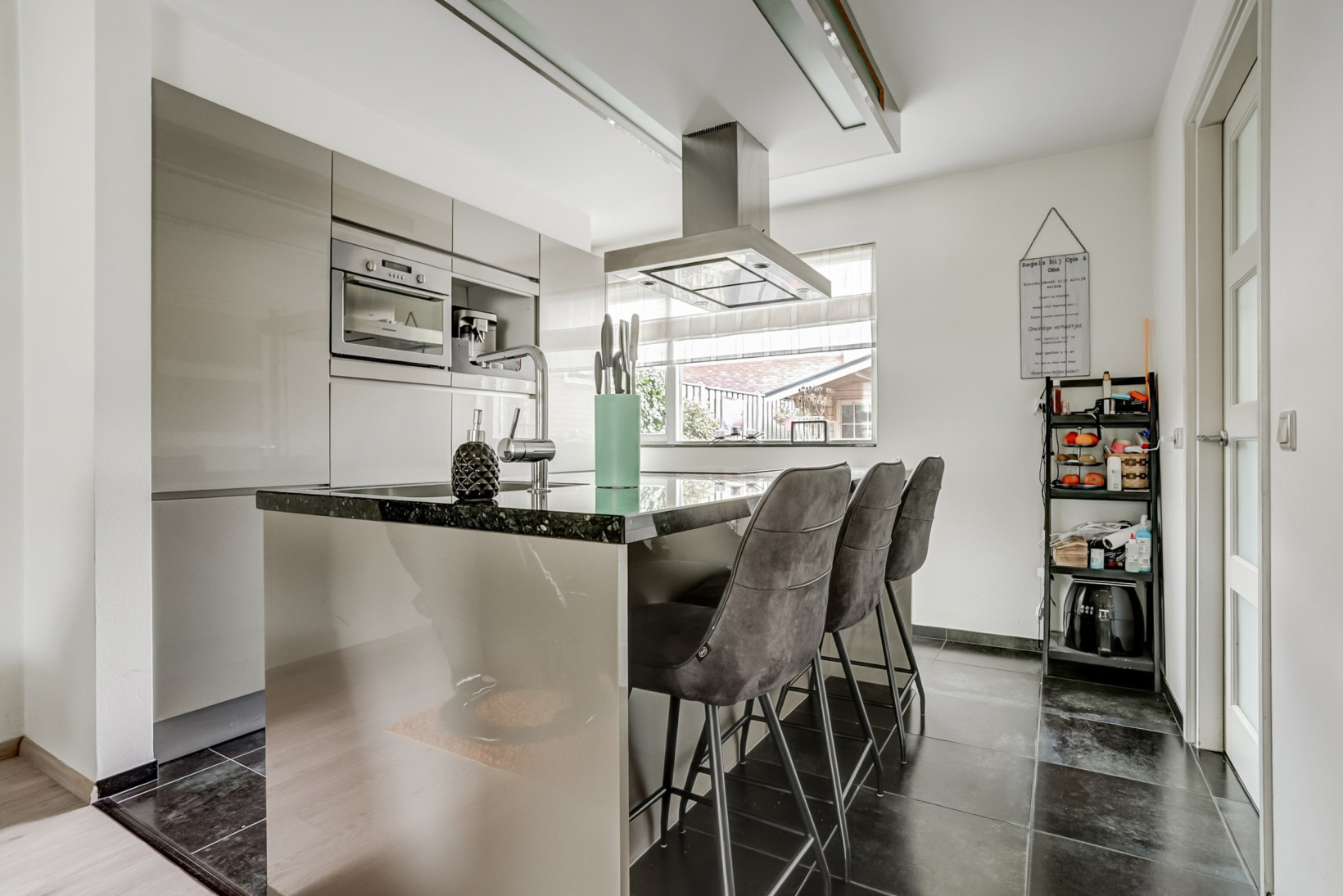 Vrijstaande woning te koop: Wilhelminastraat 1A, Sint Philipsland