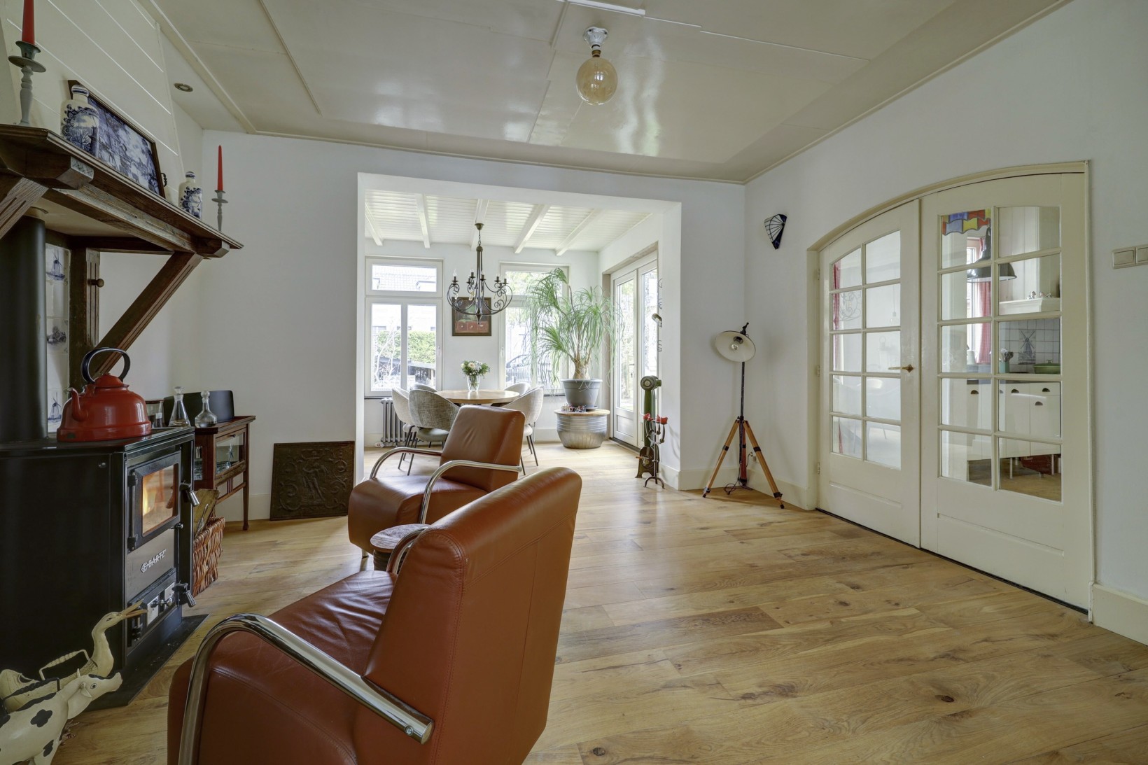 Hoekwoning te koop: Voorstraat 43, Nieuw-Vossemeer
