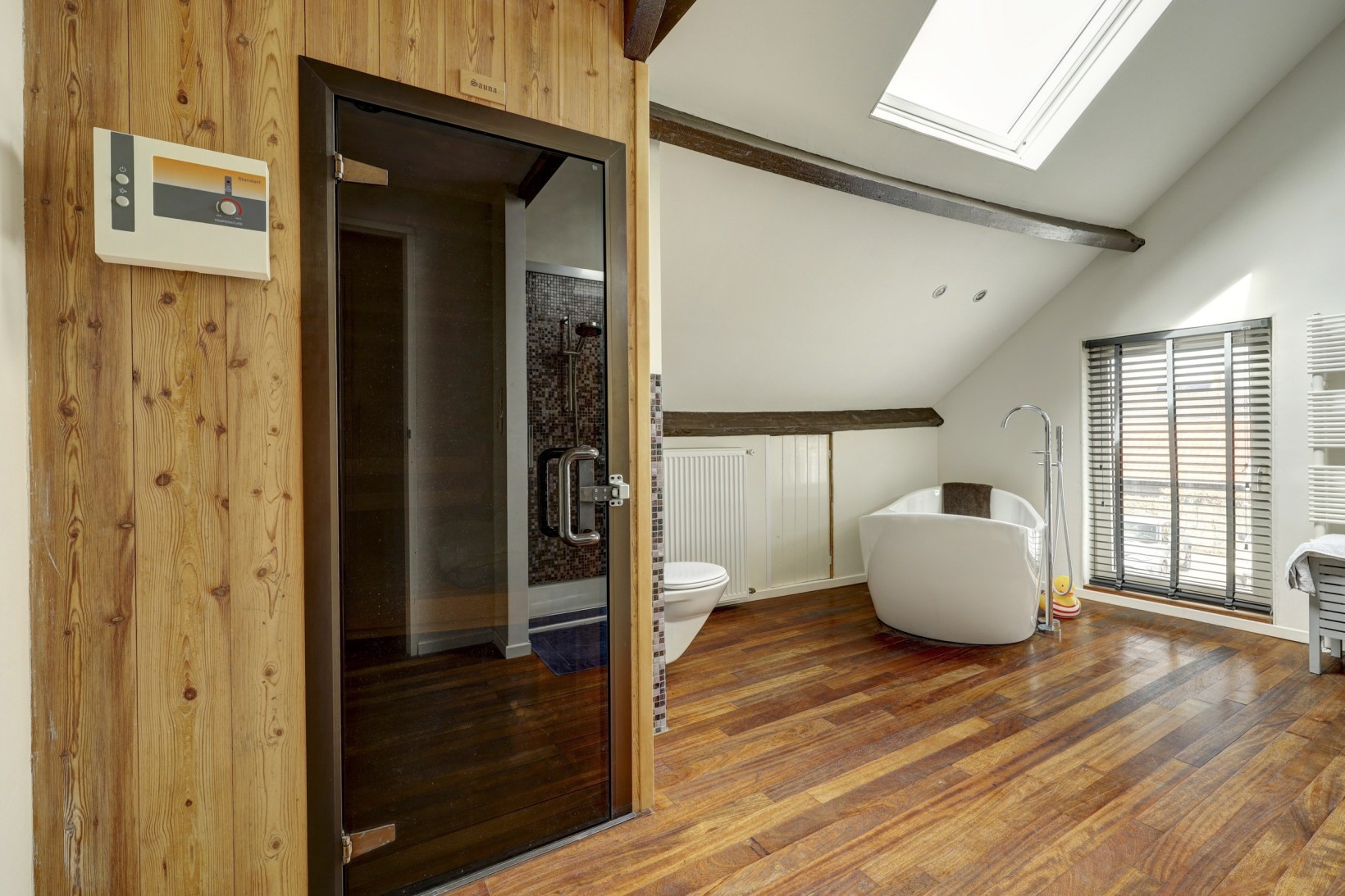 Hoekwoning te koop: Voorstraat 43, Nieuw-Vossemeer