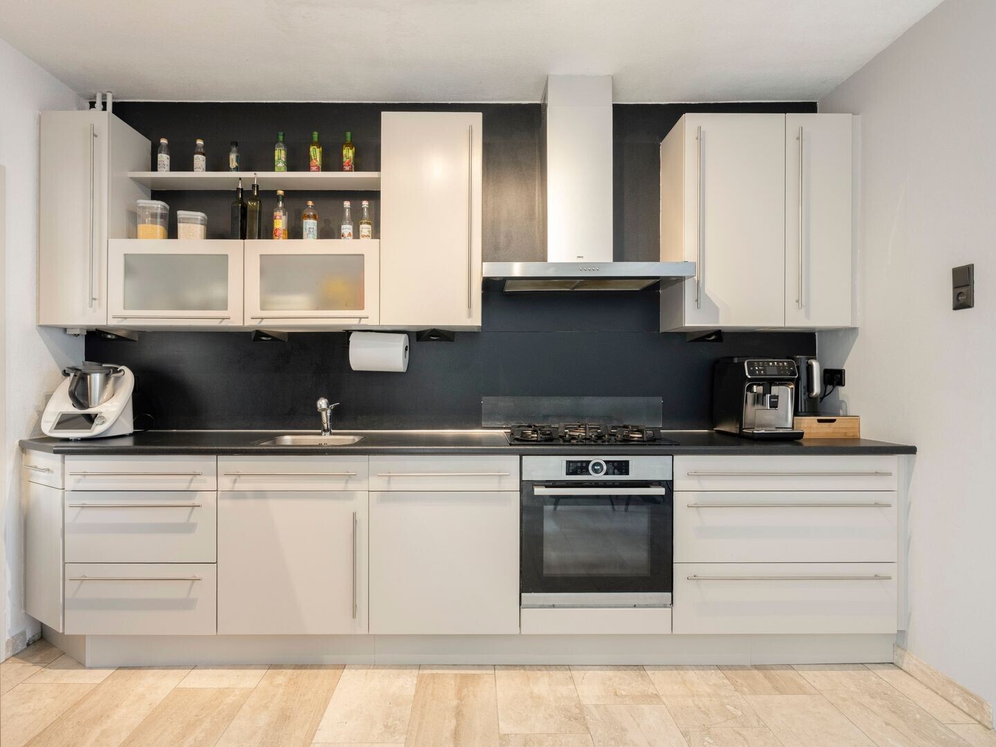Tussenwoning te koop: Ten Ankerweg 5, Tholen