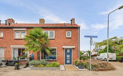 Burgemeester van Oeverenstraat 21