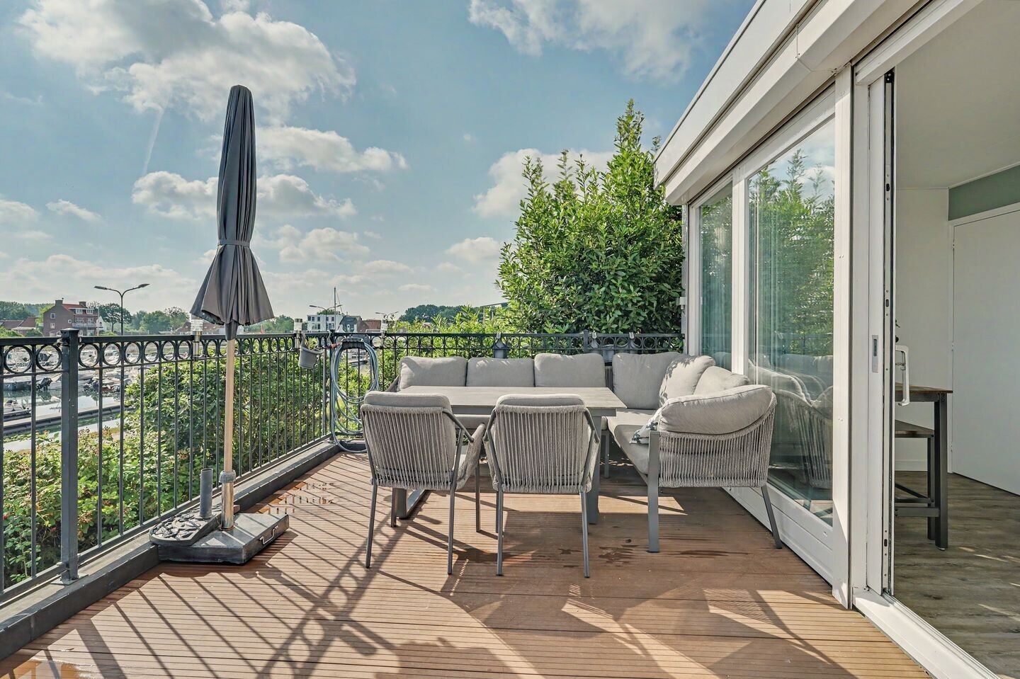 Tussenwoning te koop: Molendijk 52, Stavenisse