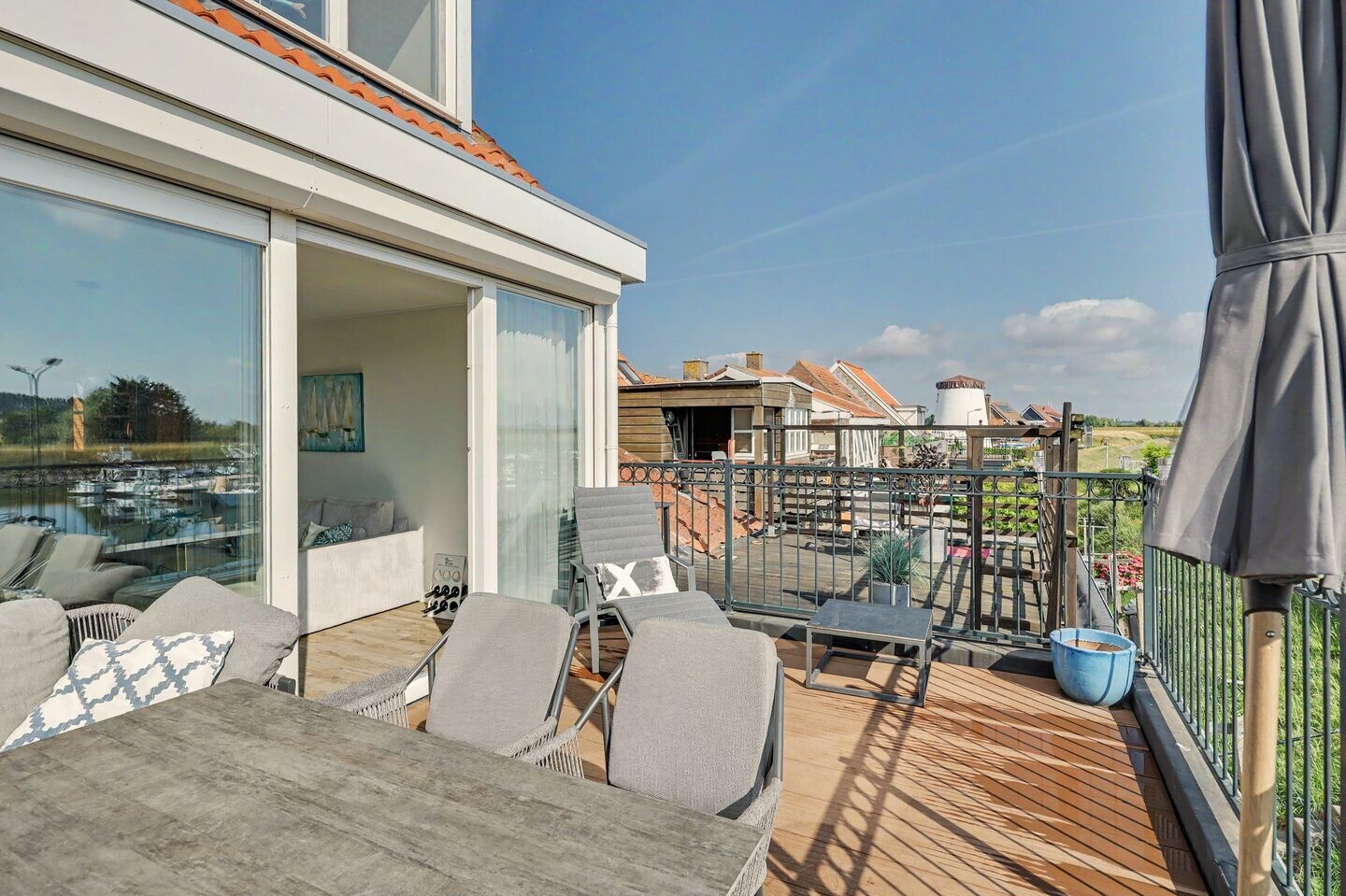 Tussenwoning te koop: Molendijk 52, Stavenisse