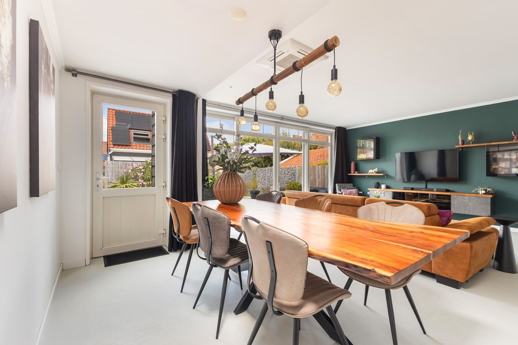 Tussenwoning te koop: Voorstraat 39, Sint-Annaland