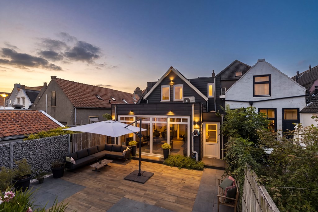 Tussenwoning te koop: Voorstraat 39, Sint-Annaland