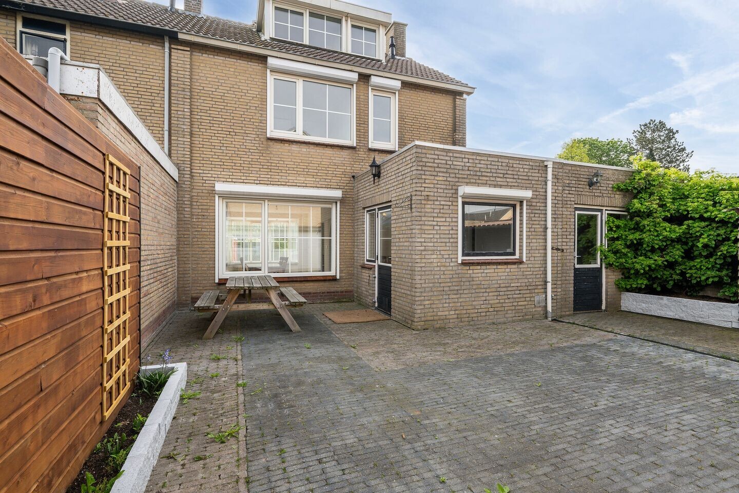 Hoekwoning te koop: Dokter Renesstraat 34, Oud-Vossemeer