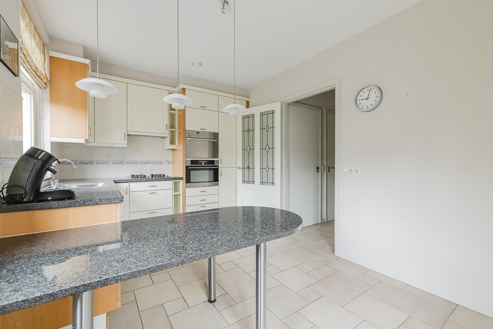 Twee-onder-één-kap te koop: Vrouwemadestraat 67, Roosendaal