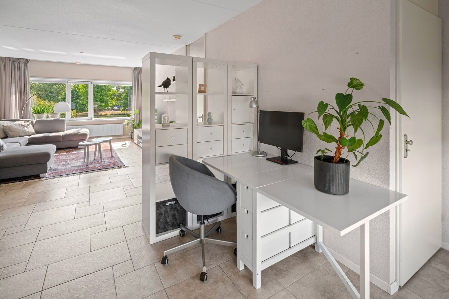 Tussenwoning te koop: Teslastraat 151, Roosendaal