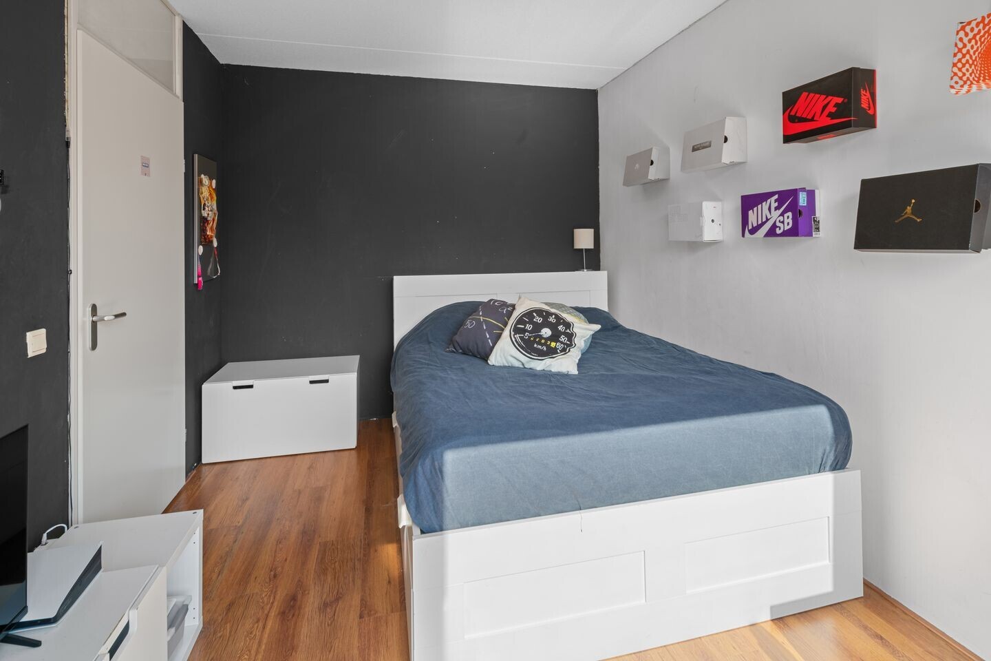 Tussenwoning te koop: Teslastraat 151, Roosendaal