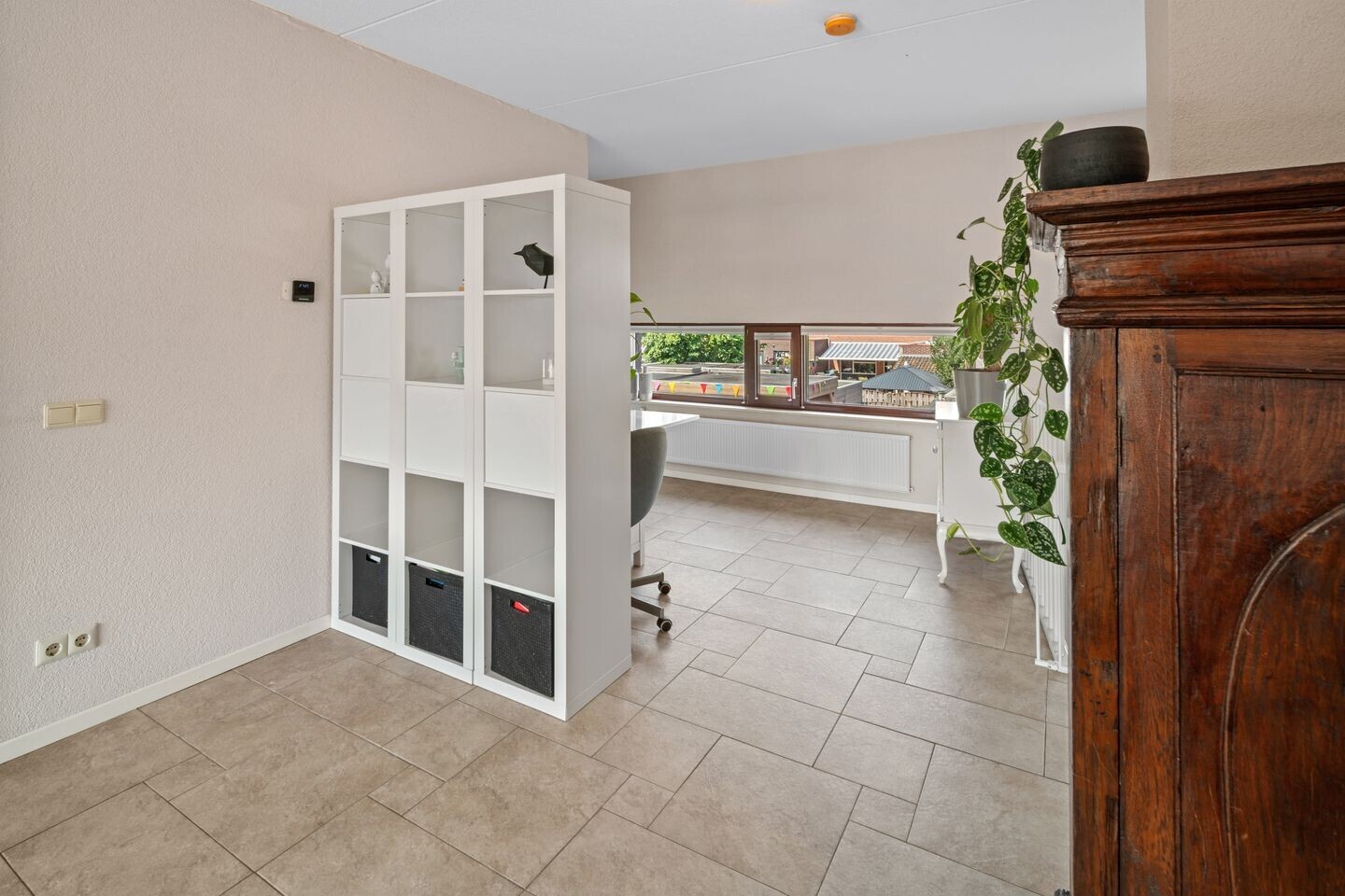 Tussenwoning te koop: Teslastraat 151, Roosendaal