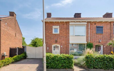 Piet Heijns. 10