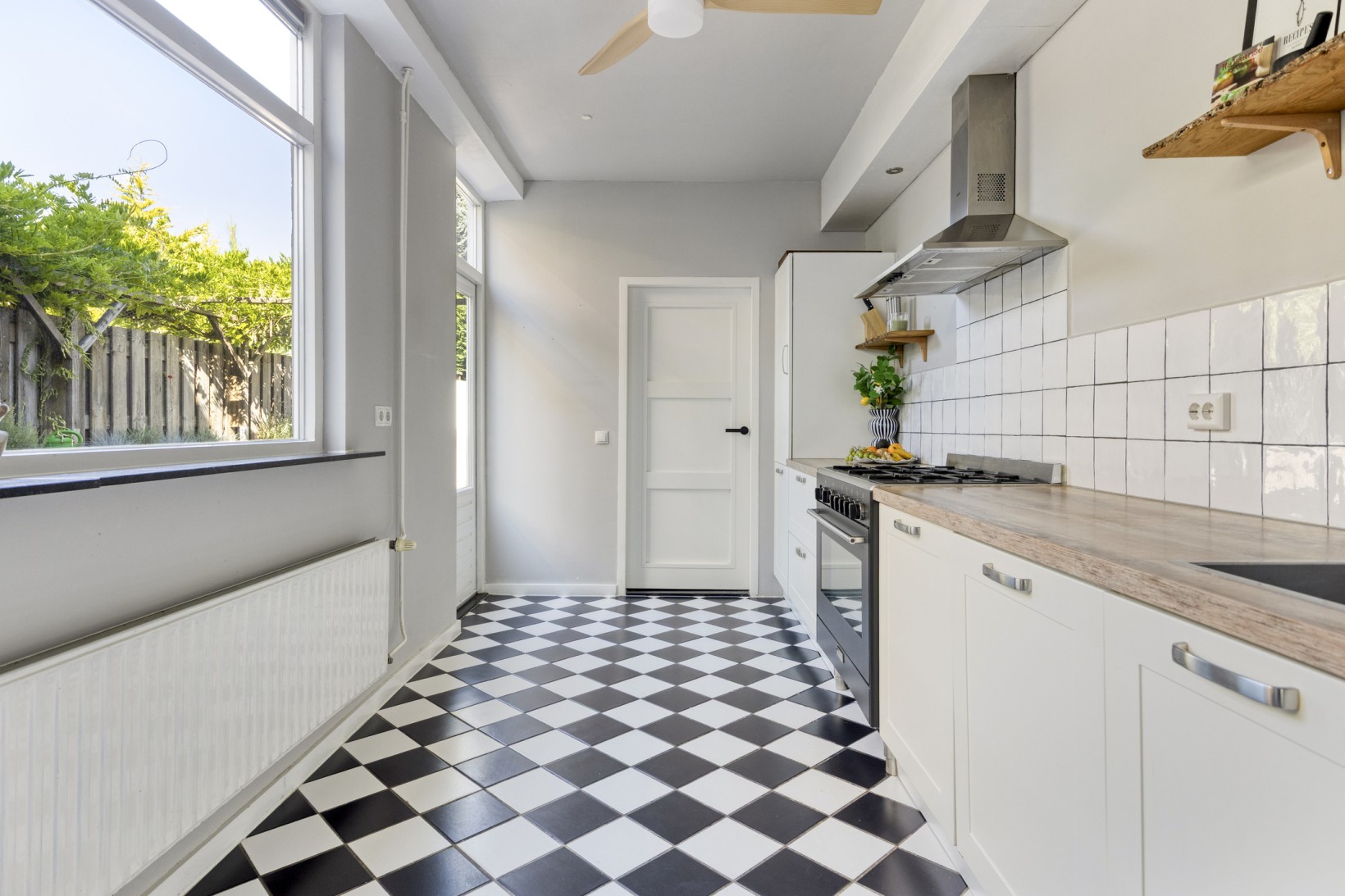 Hoekwoning te koop: Hulsdonksestraat 37, Roosendaal