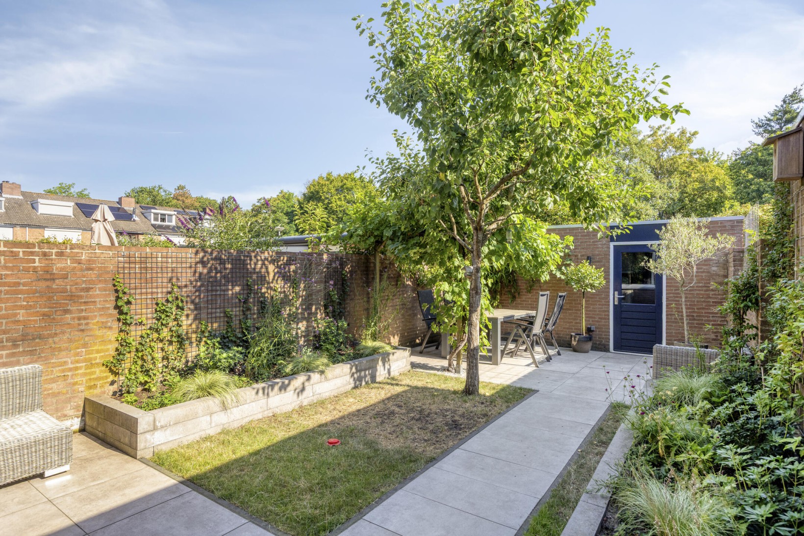 Tussenwoning te koop: Diamantdijk 88, Roosendaal
