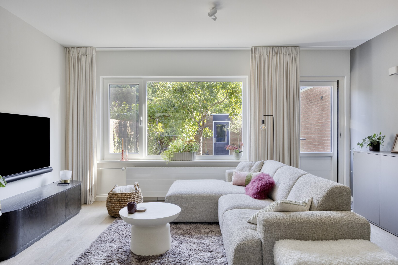 Tussenwoning te koop: Diamantdijk 88, Roosendaal