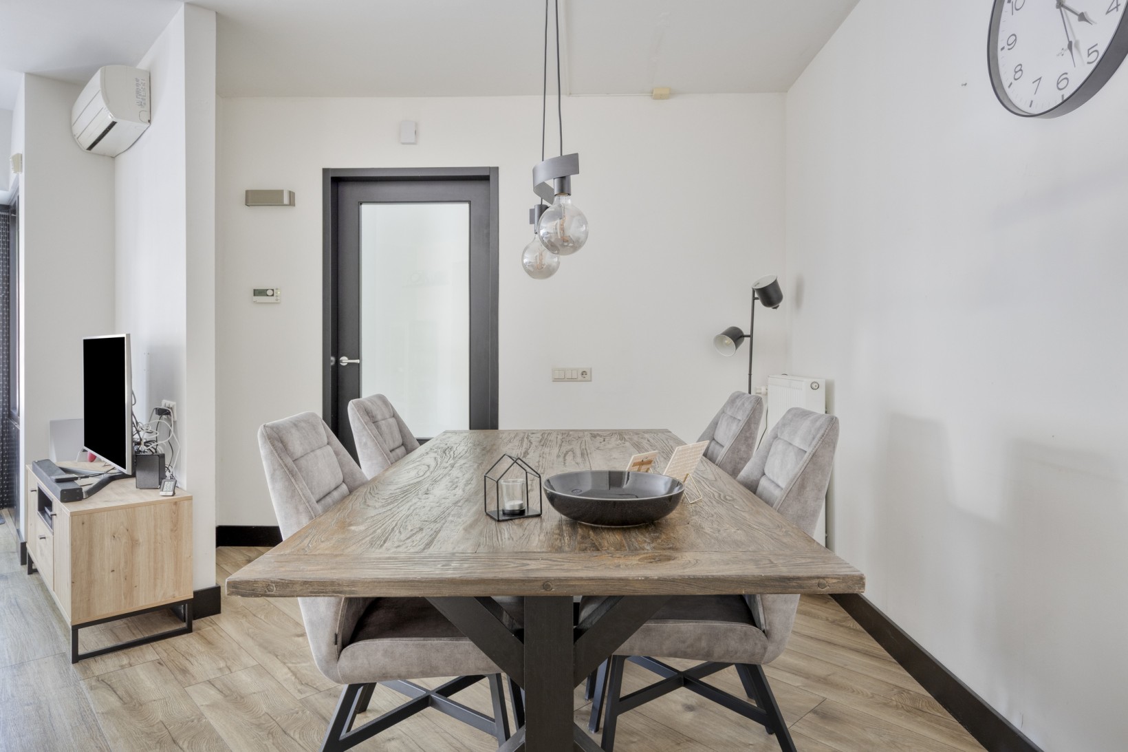 Tussenwoning te koop: Koraaldijk 119, Roosendaal