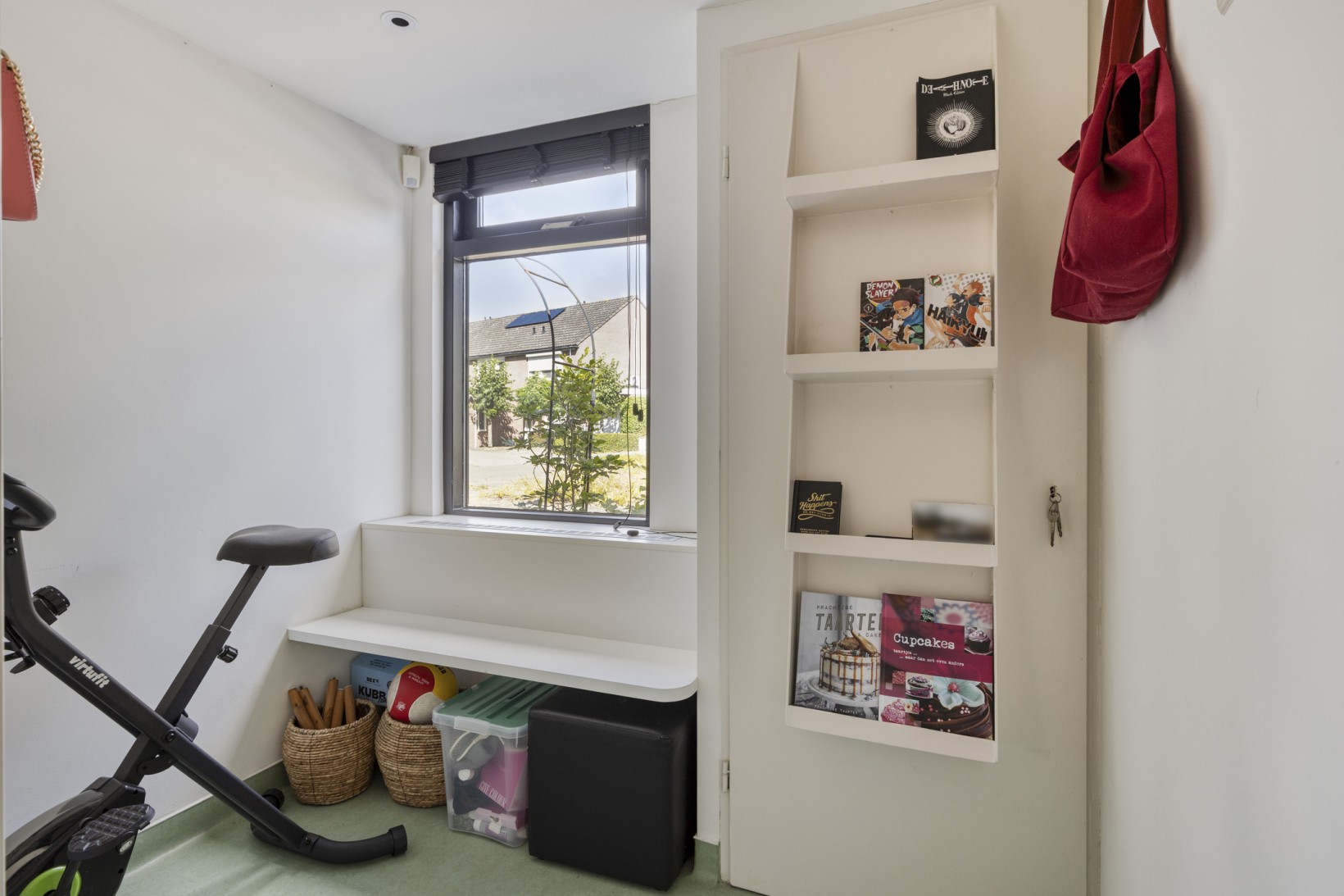 Tussenwoning te koop: Koraaldijk 119, Roosendaal