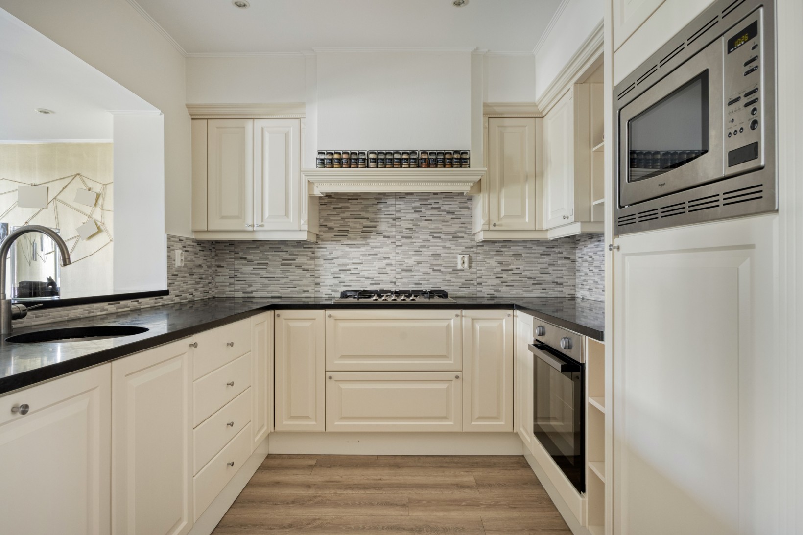 Hoekwoning te koop: Lavadijk 53, Roosendaal