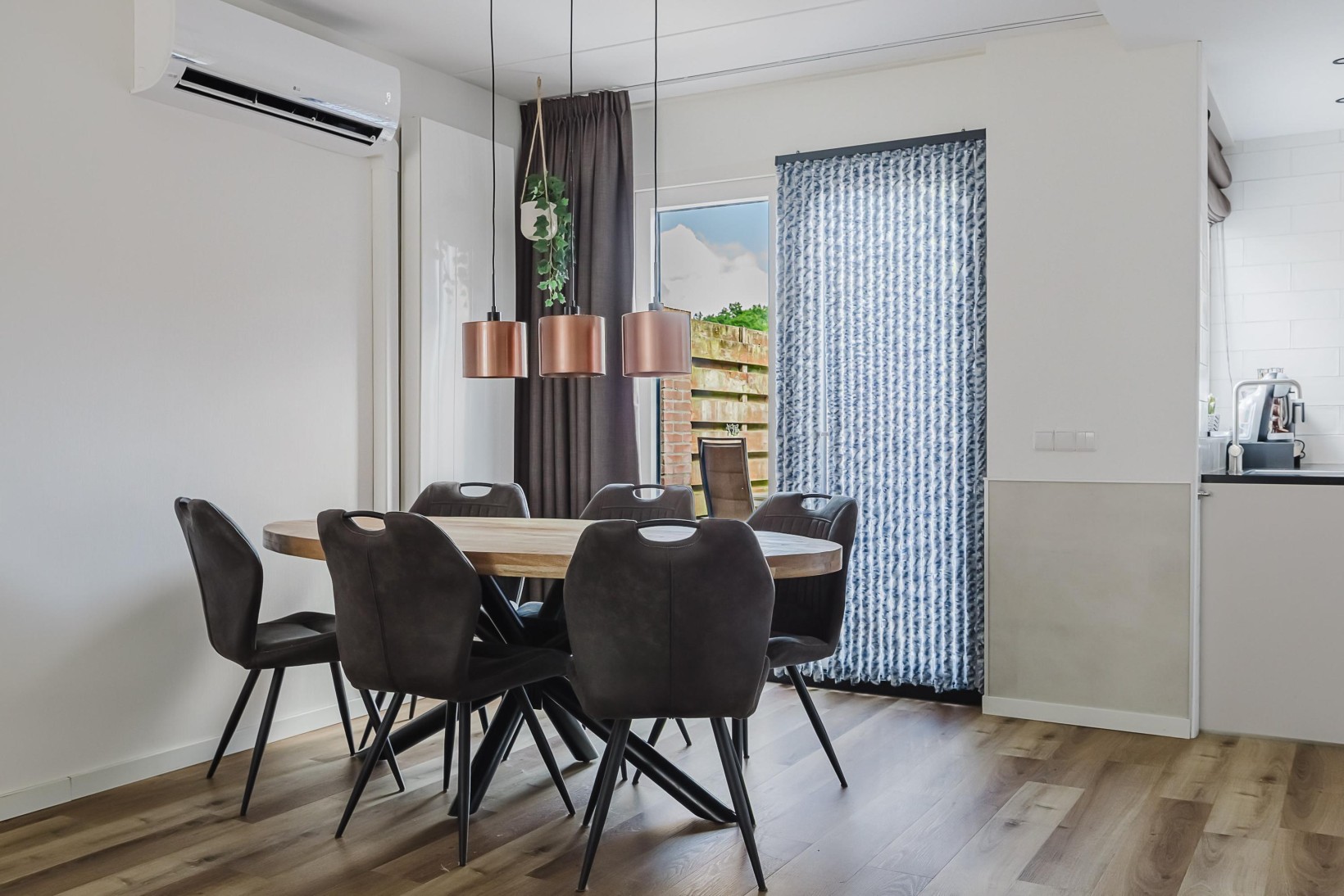 Tussenwoning te koop: Dijkcentrum 6, Roosendaal