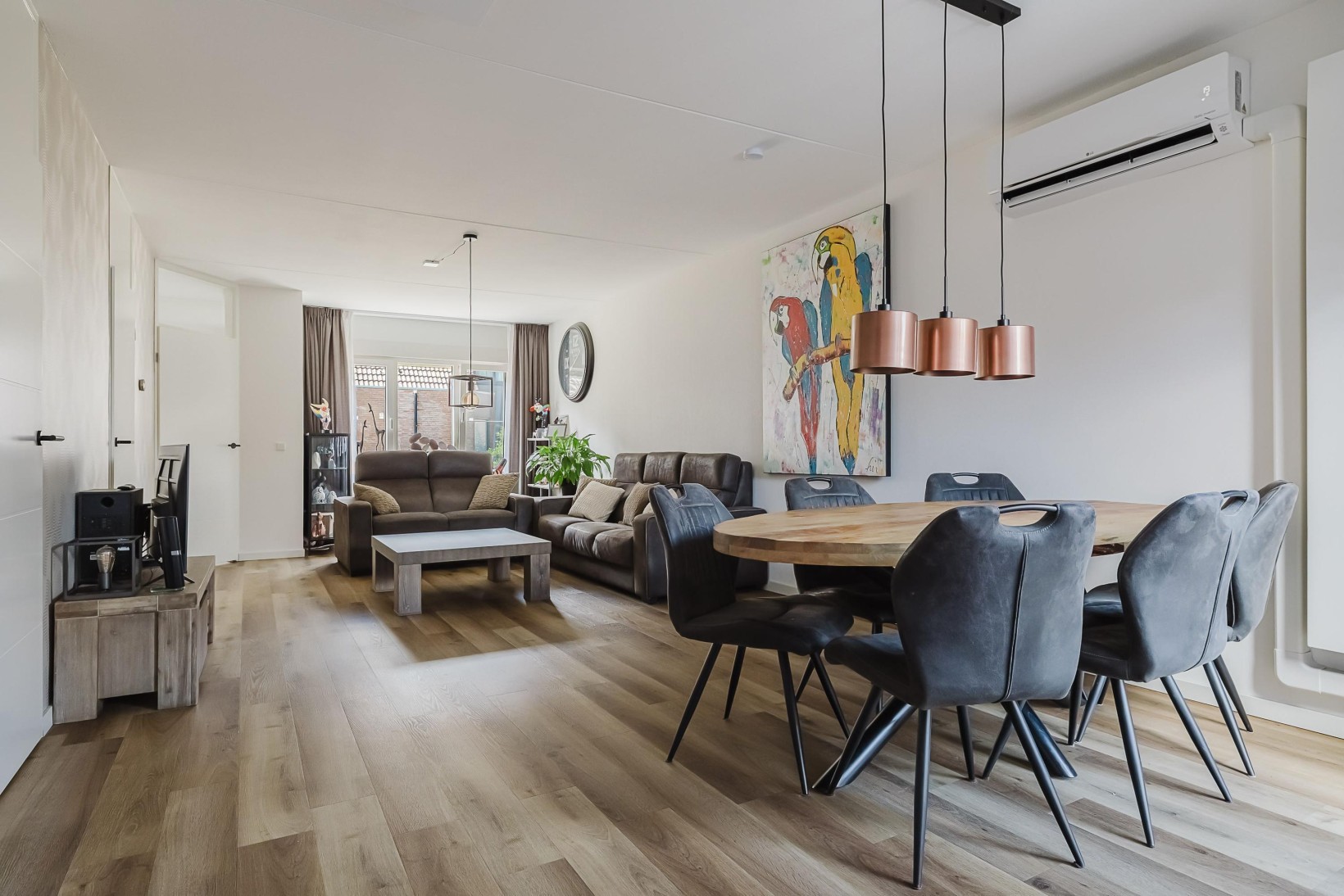 Tussenwoning te koop: Dijkcentrum 6, Roosendaal