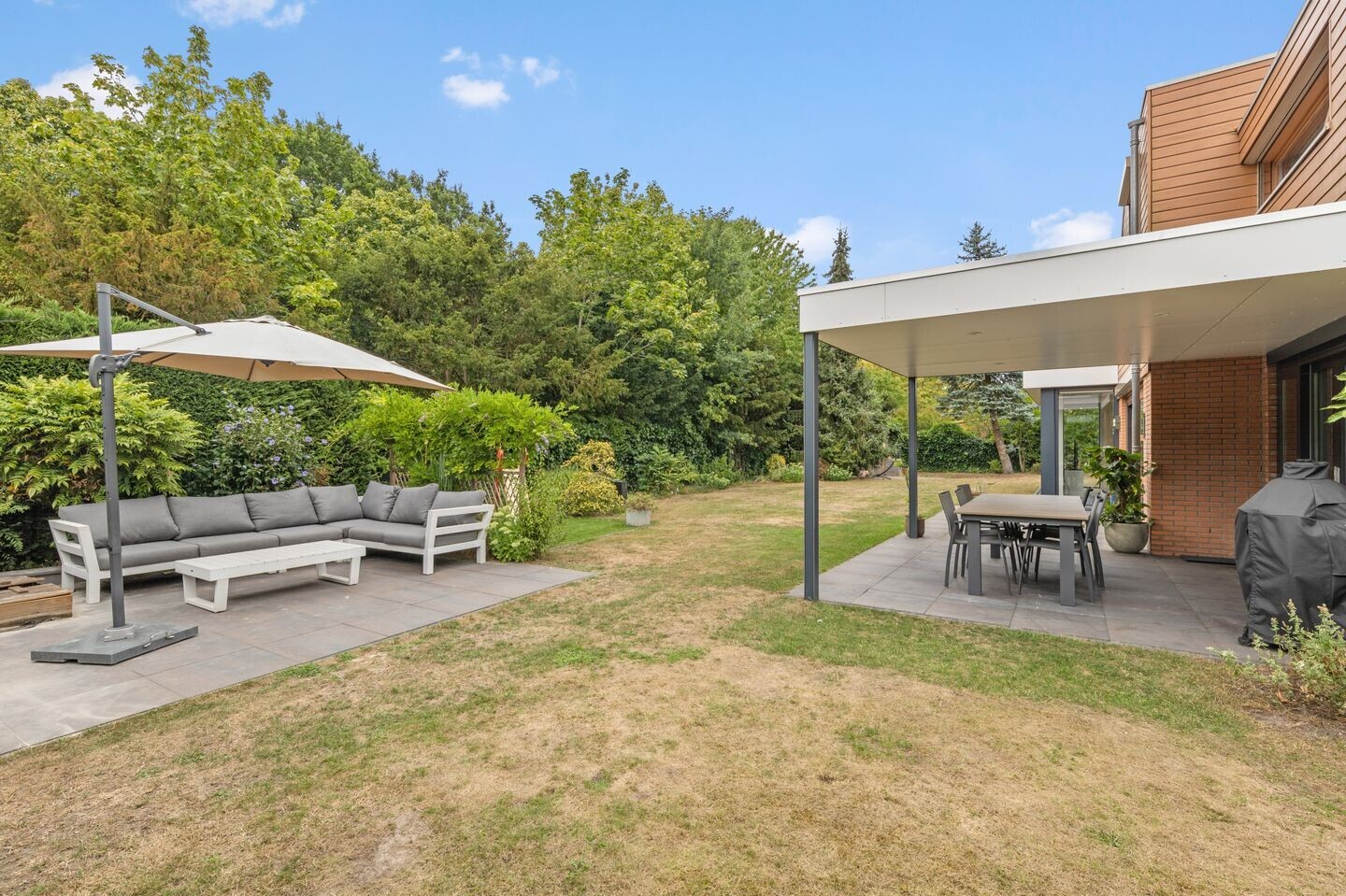Vrijstaande woning te koop: Robijndijk 151, Roosendaal