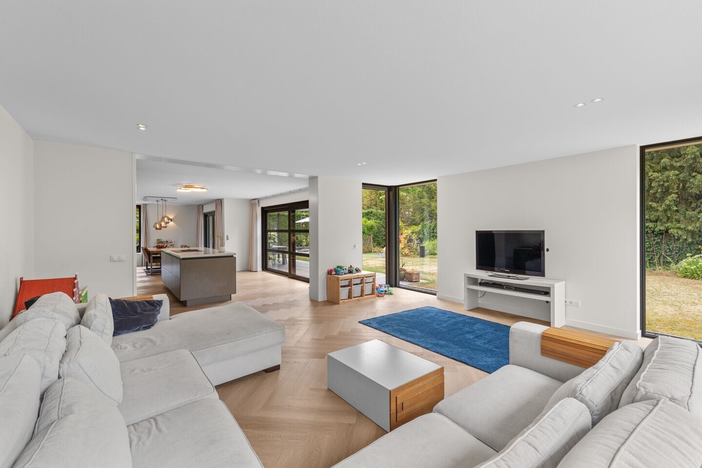 Vrijstaande woning te koop: Robijndijk 151, Roosendaal