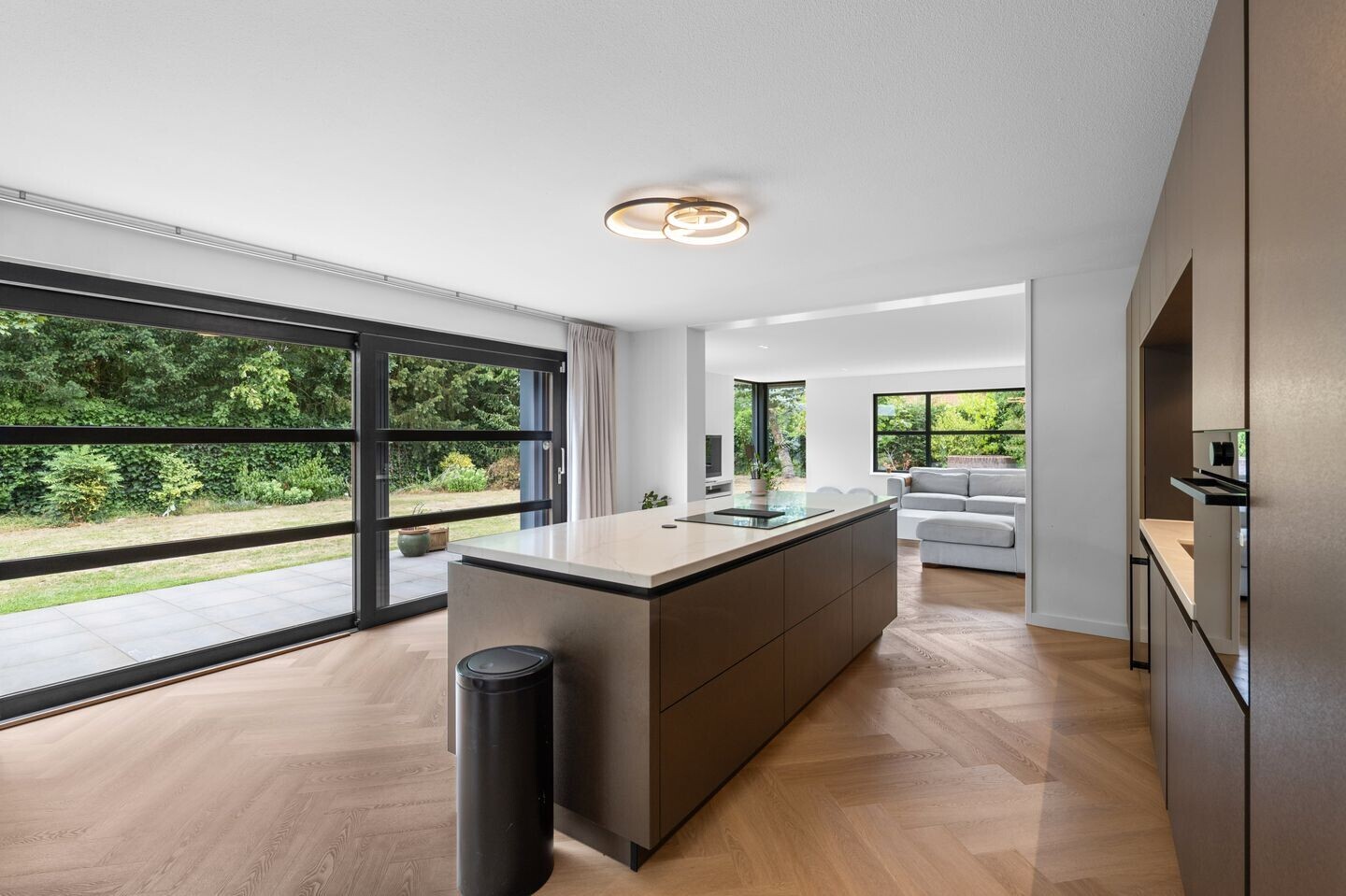 Vrijstaande woning te koop: Robijndijk 151, Roosendaal