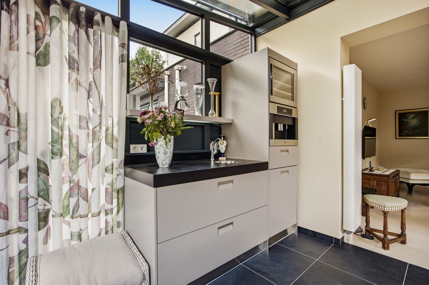 Tussenwoning te koop: Leede 83, Roosendaal