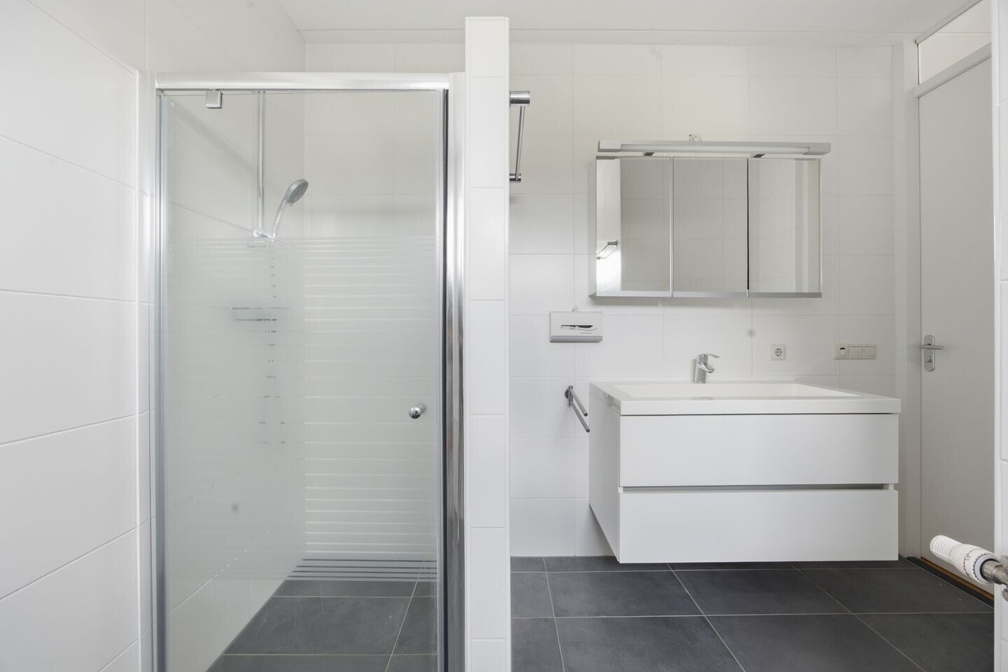 Tussenwoning te koop: Leede 83, Roosendaal