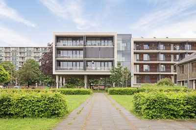 Van Effenla. 3-F