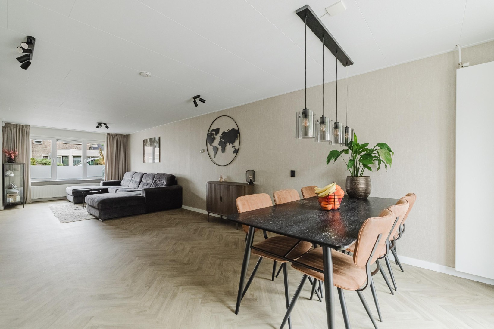 Hoekwoning te koop: Ambrozijnberg 24, Roosendaal