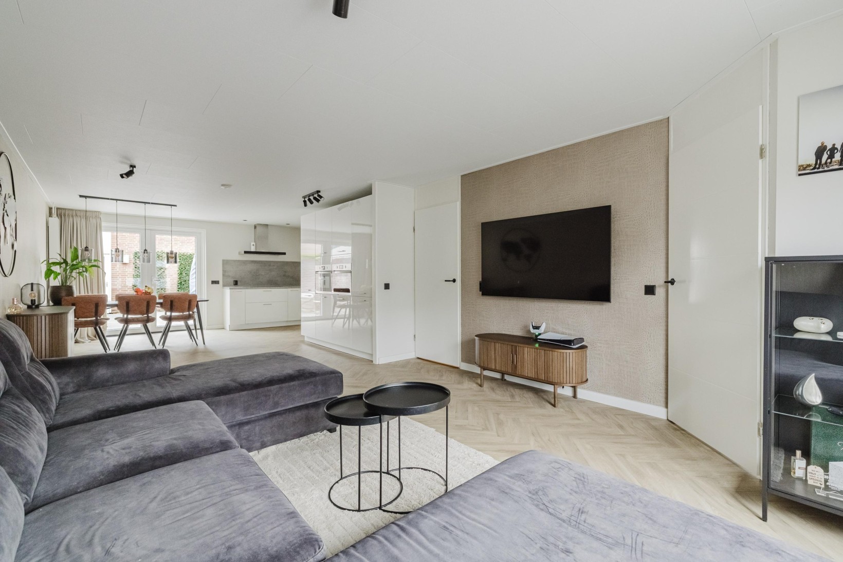Hoekwoning te koop: Ambrozijnberg 24, Roosendaal