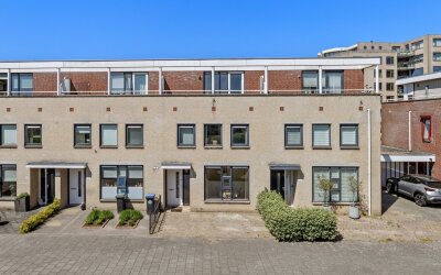 Van Leeuwen. 114
