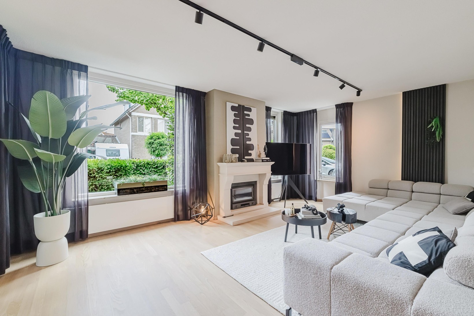 Hoekwoning te koop: Freesiaberg 24, Roosendaal