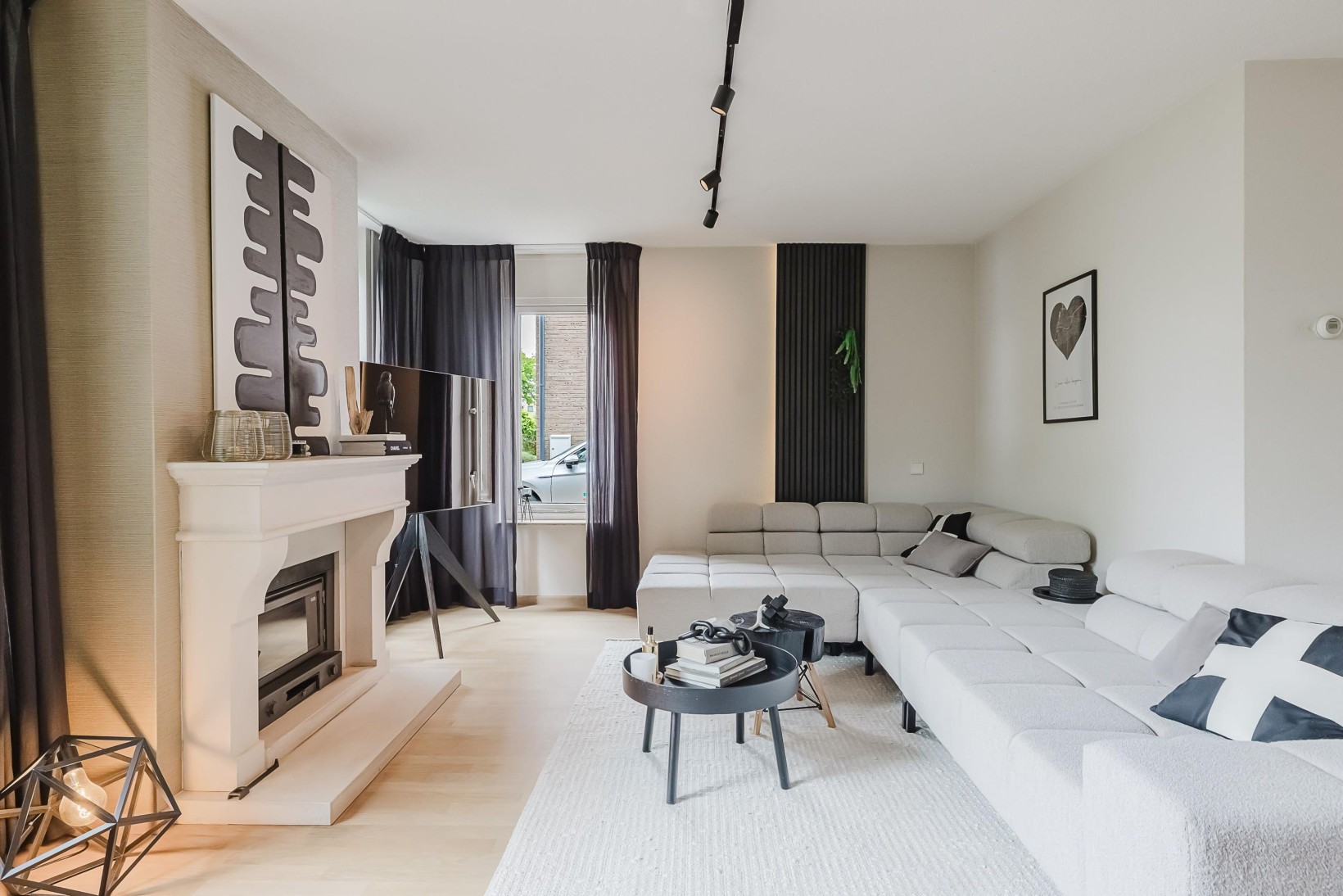Hoekwoning te koop: Freesiaberg 24, Roosendaal