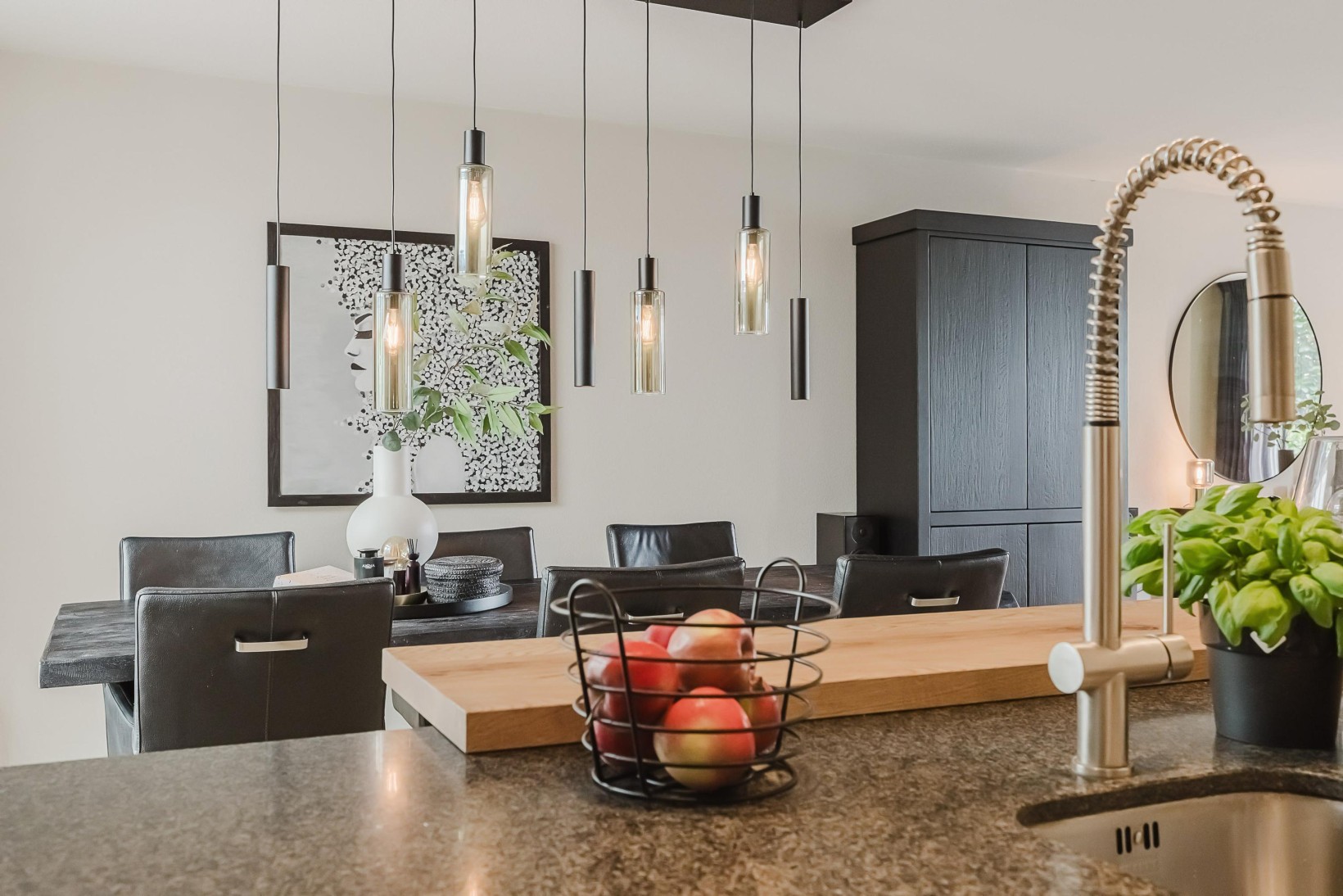 Hoekwoning te koop: Freesiaberg 24, Roosendaal
